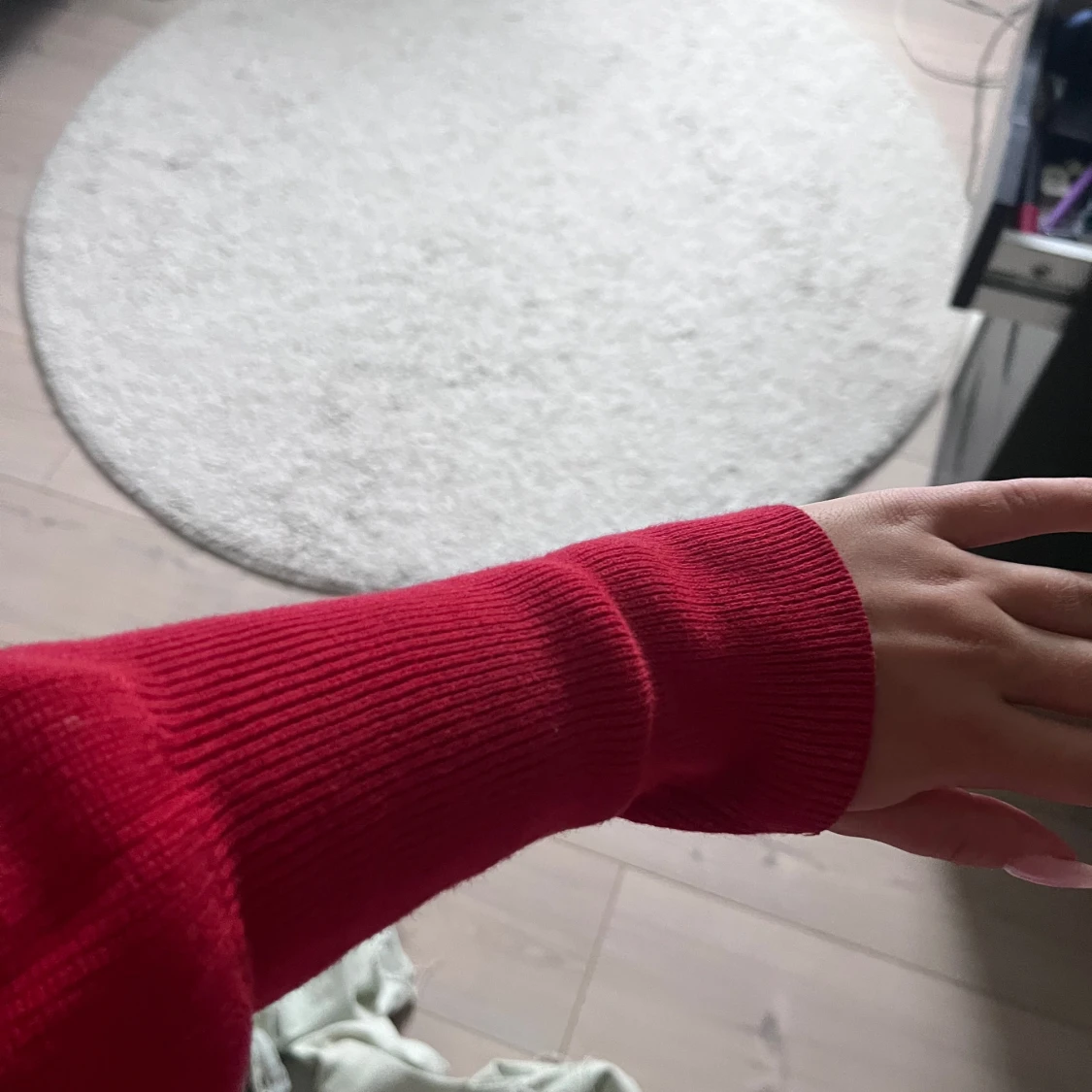 Röd långtröja - 1