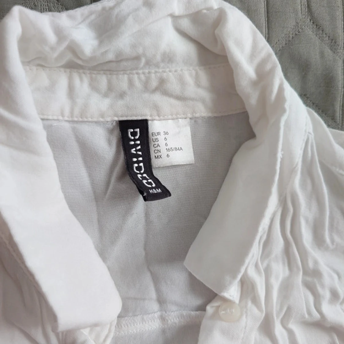 Vit skjorta från H&M DIVIDED - 1