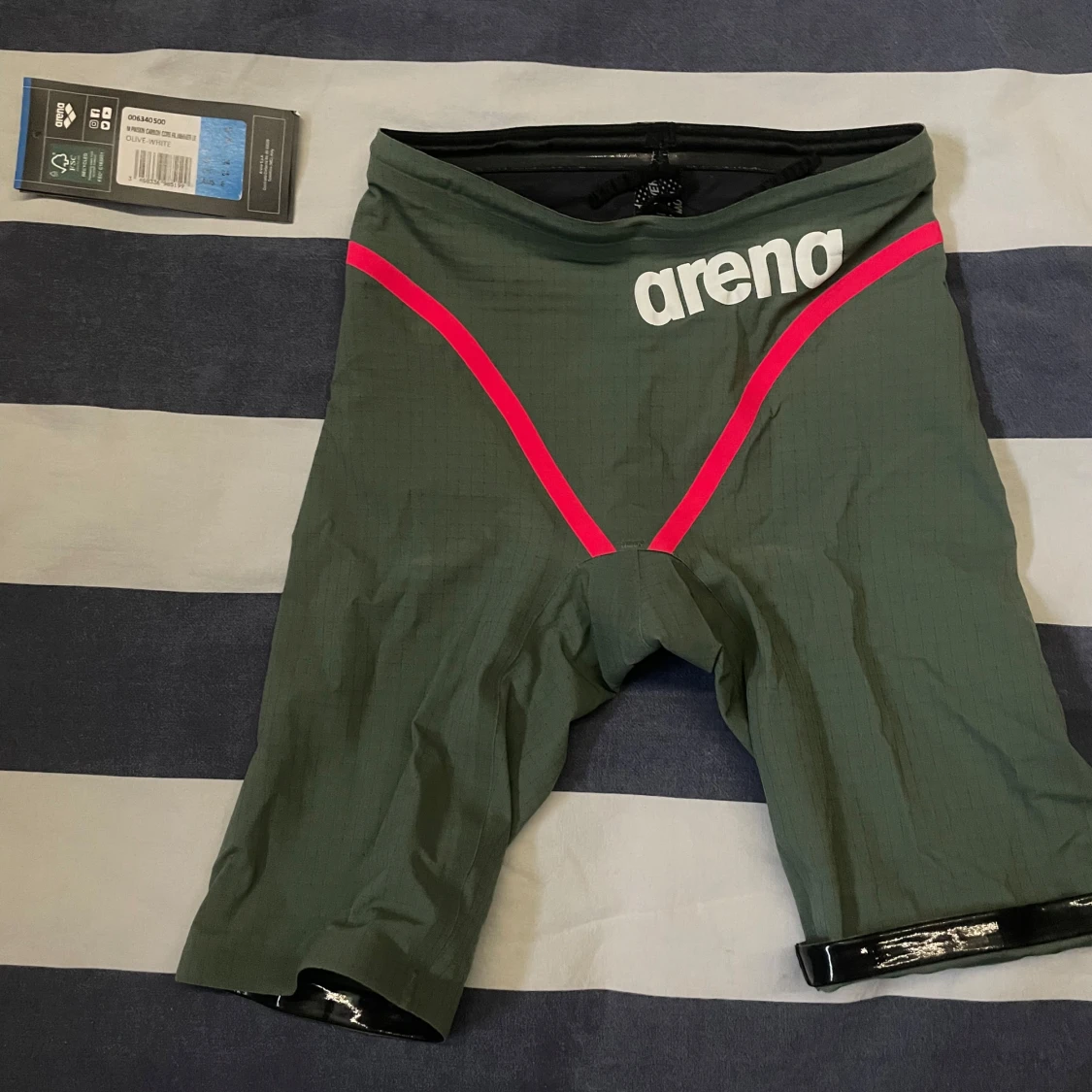 Grön tävlingsbadbyxor från Arena - 1