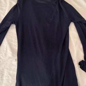 Intmissmi tröja - Jätte söt men rensar mina kläder ❤️