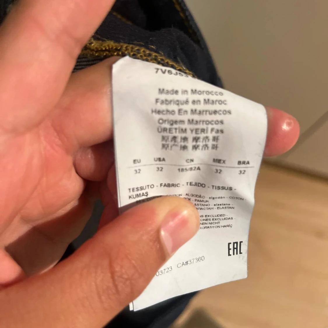 Mörkblå Armani Jeans J53 Regular - 4