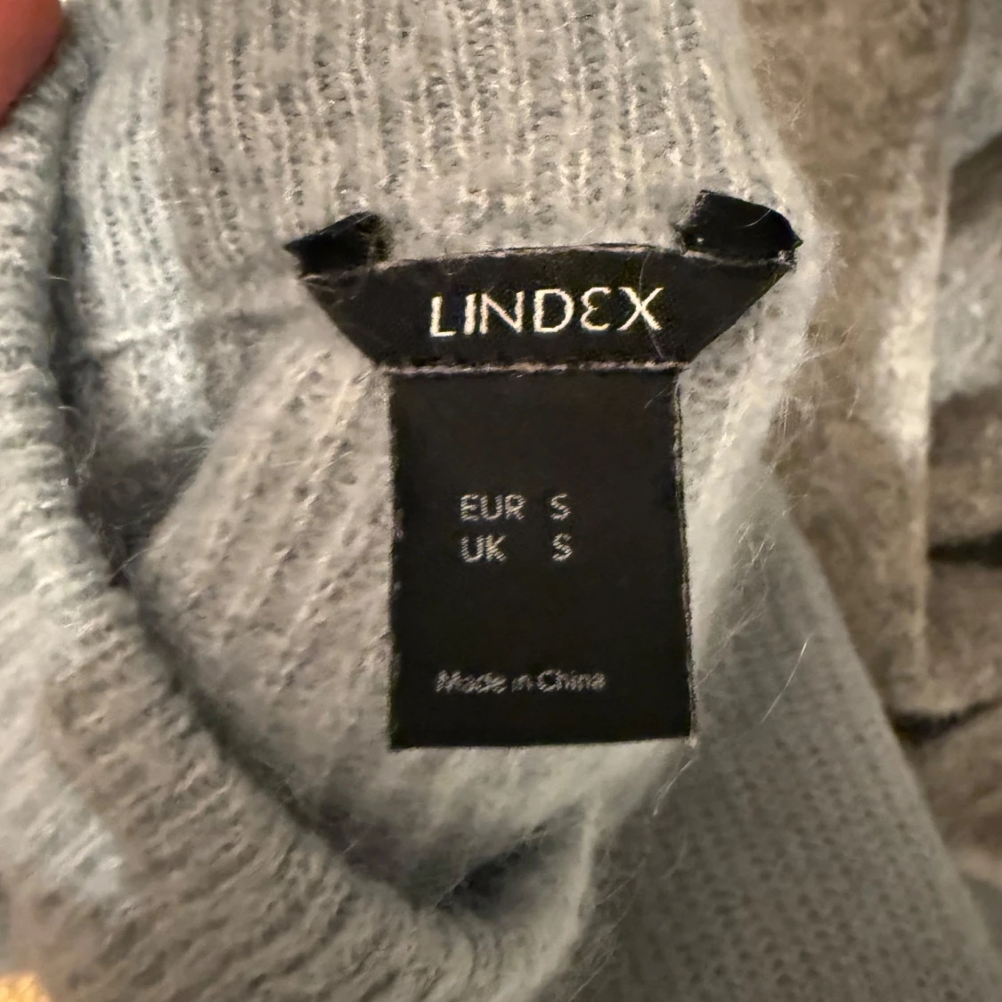 Ljusblå stickad tröja från Lindex - 2