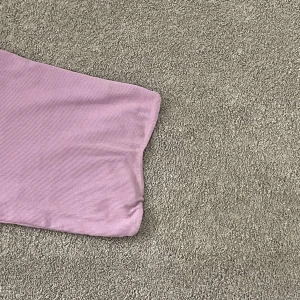 Ljusrosa ribbade tubbtopp  - Lilla tubtopp 