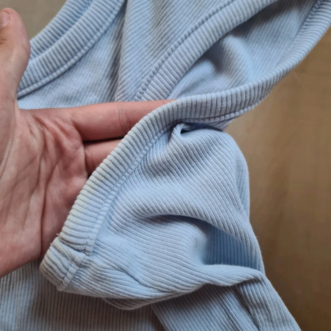 Ribbad blå linnetopp från H&M Divided - 3