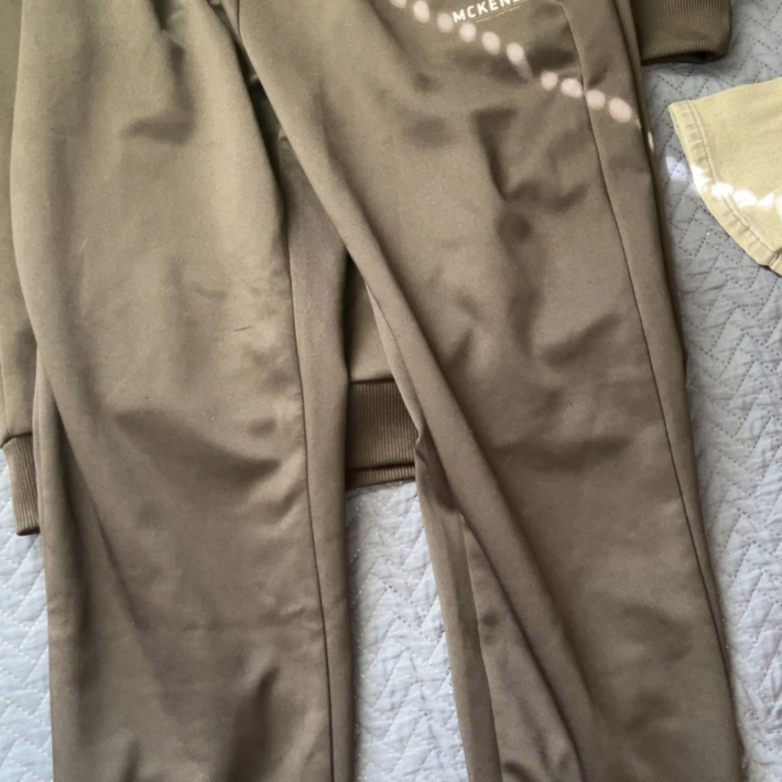 Svart set från McKenzie - 2