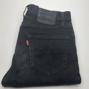 Levi’s jeans  - Hej! Säljer nu dessa superfina Levis jeans. Superfint skick! Hör av dig vid frågor eller funderingar 