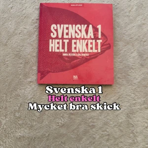 Svenska 1 helt enkelt bok - Jättefin svenska bok. Svenska 1 helt enkelt. I mycket bra skick.💕Skriv jättegärna ett omdöme efteråt. Snabb leverans. 🚚 