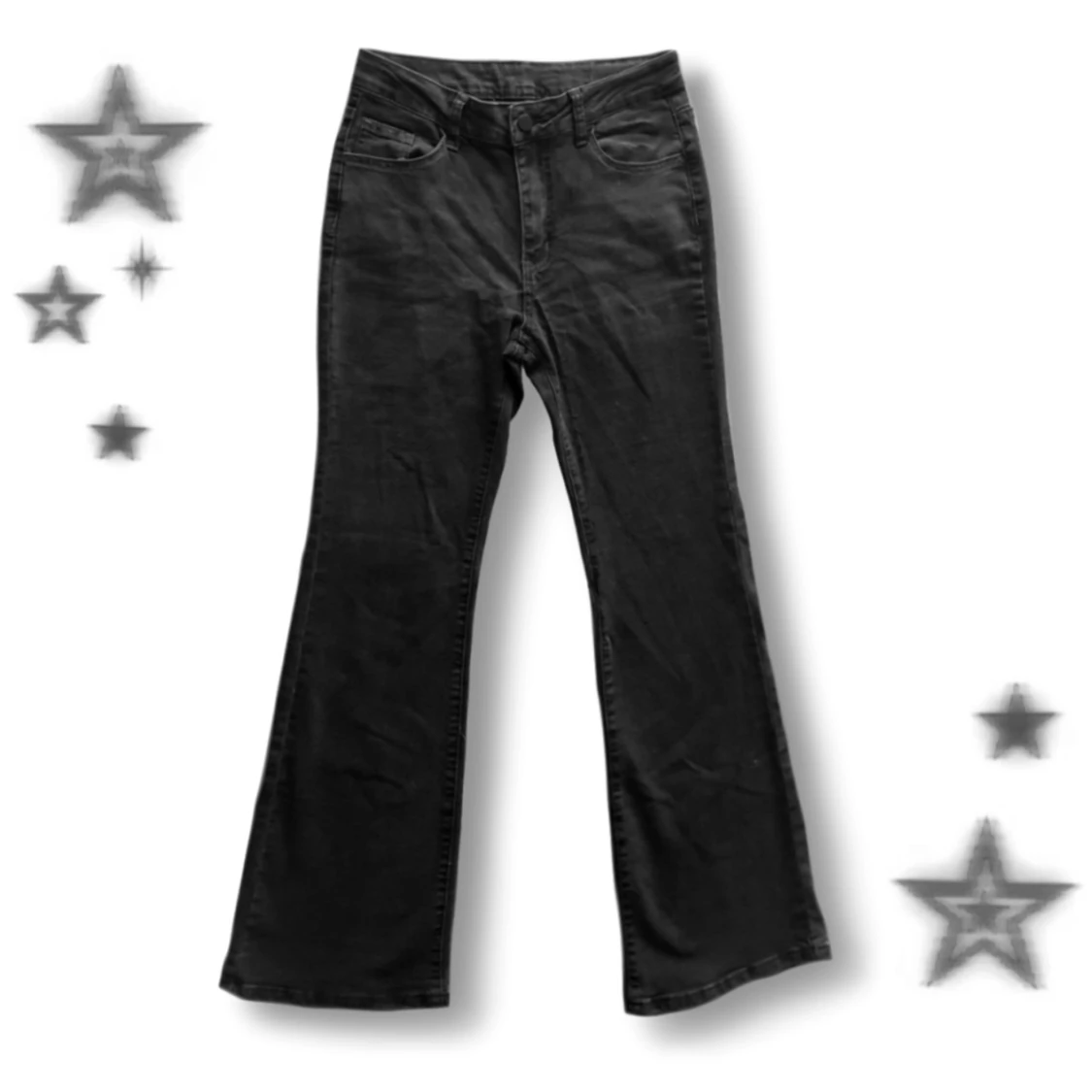 Svarta bootcut jeans med röda korsdetaljer - 1