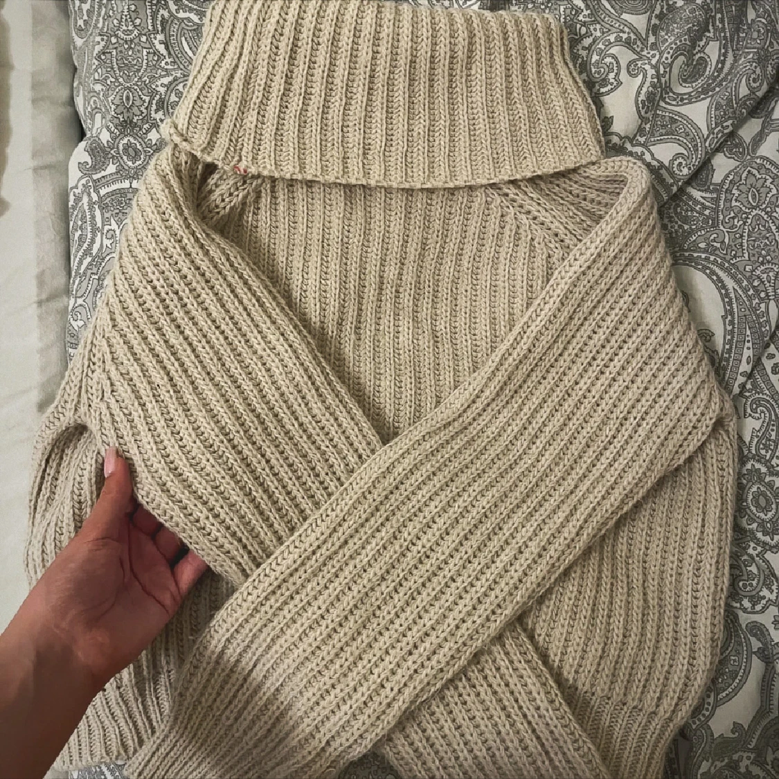 Beige stickad polotröja - 1