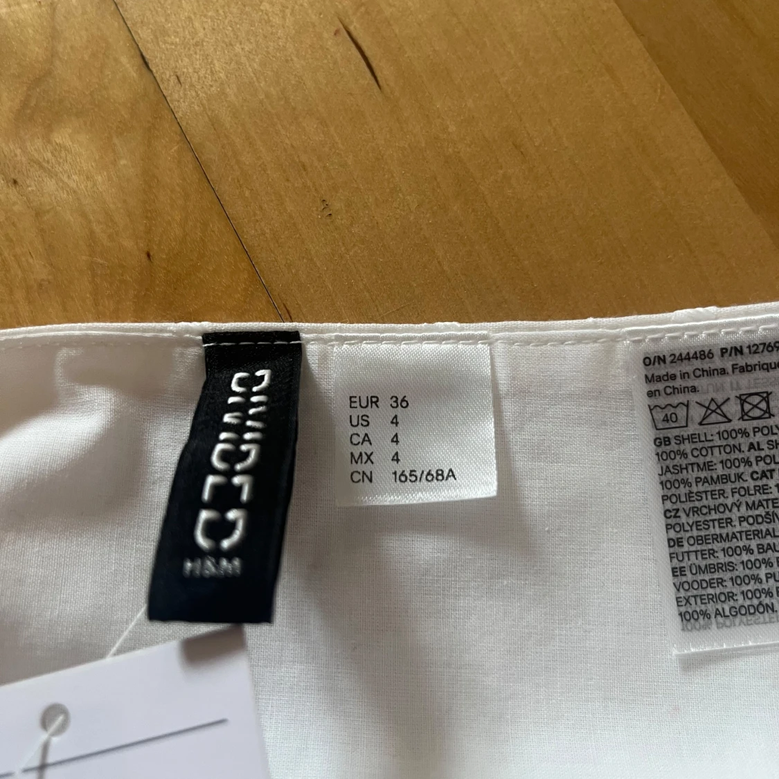 vit gullig volang kjol från hm!🤍 - 3