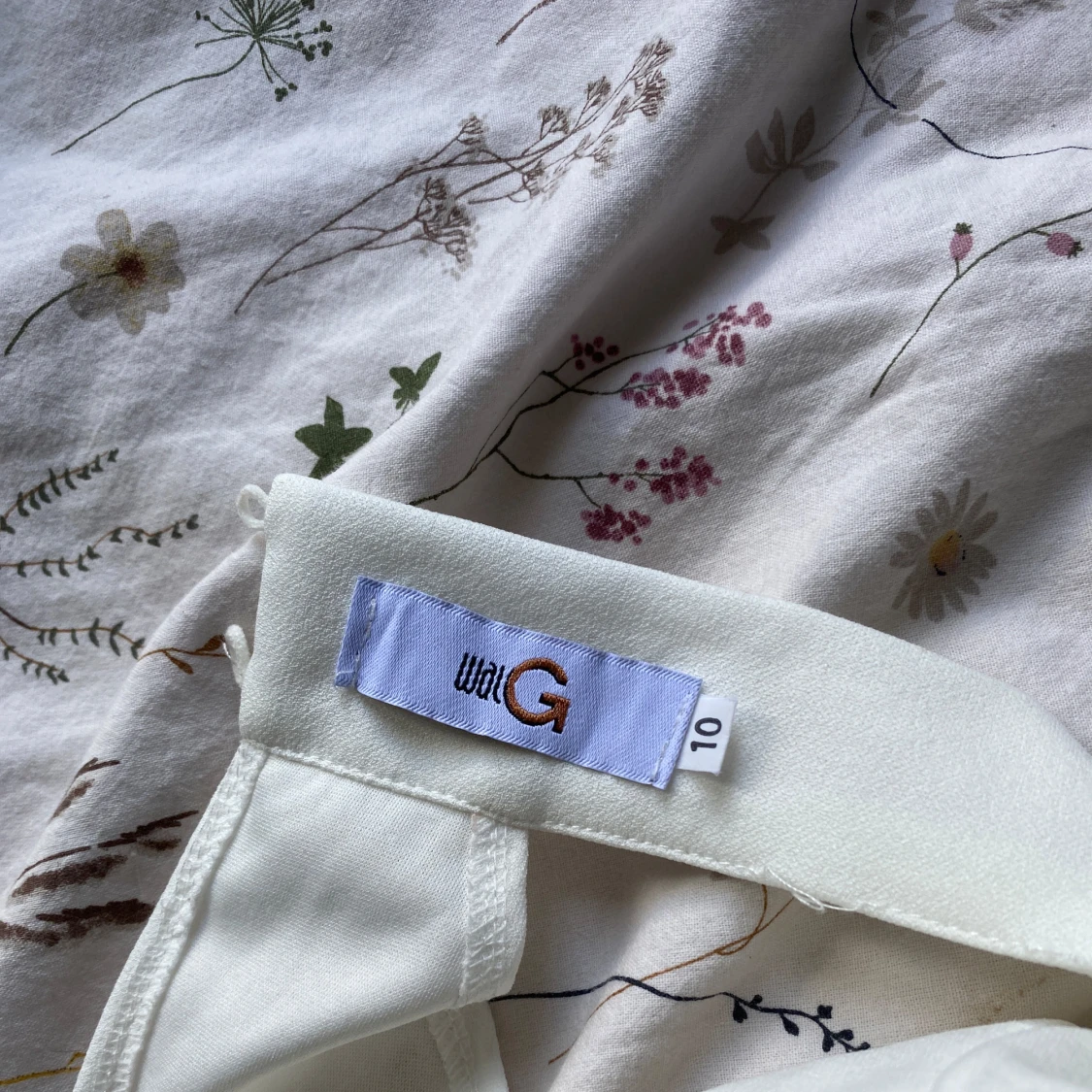 Vit kortklänning från WalG - 2