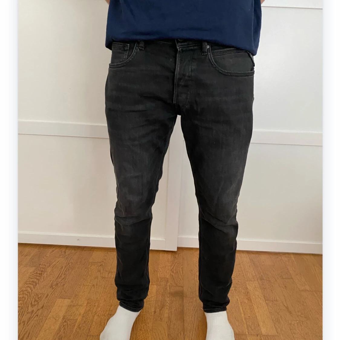 Svarta Replay jeans - 1