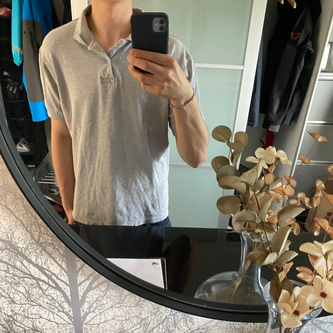 Grå pikétröja passar M/L