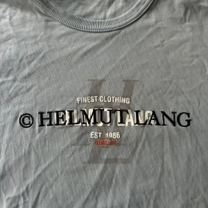 Helmut Lang T-shirt  - Använd sparsamt, använd ett fåtal gånger