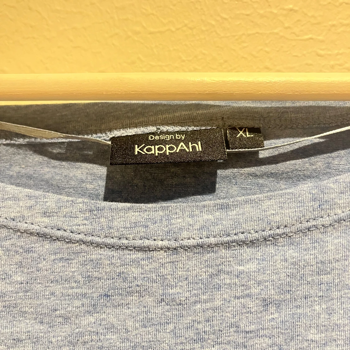 Ljusblå tröja från KappAhl - 2