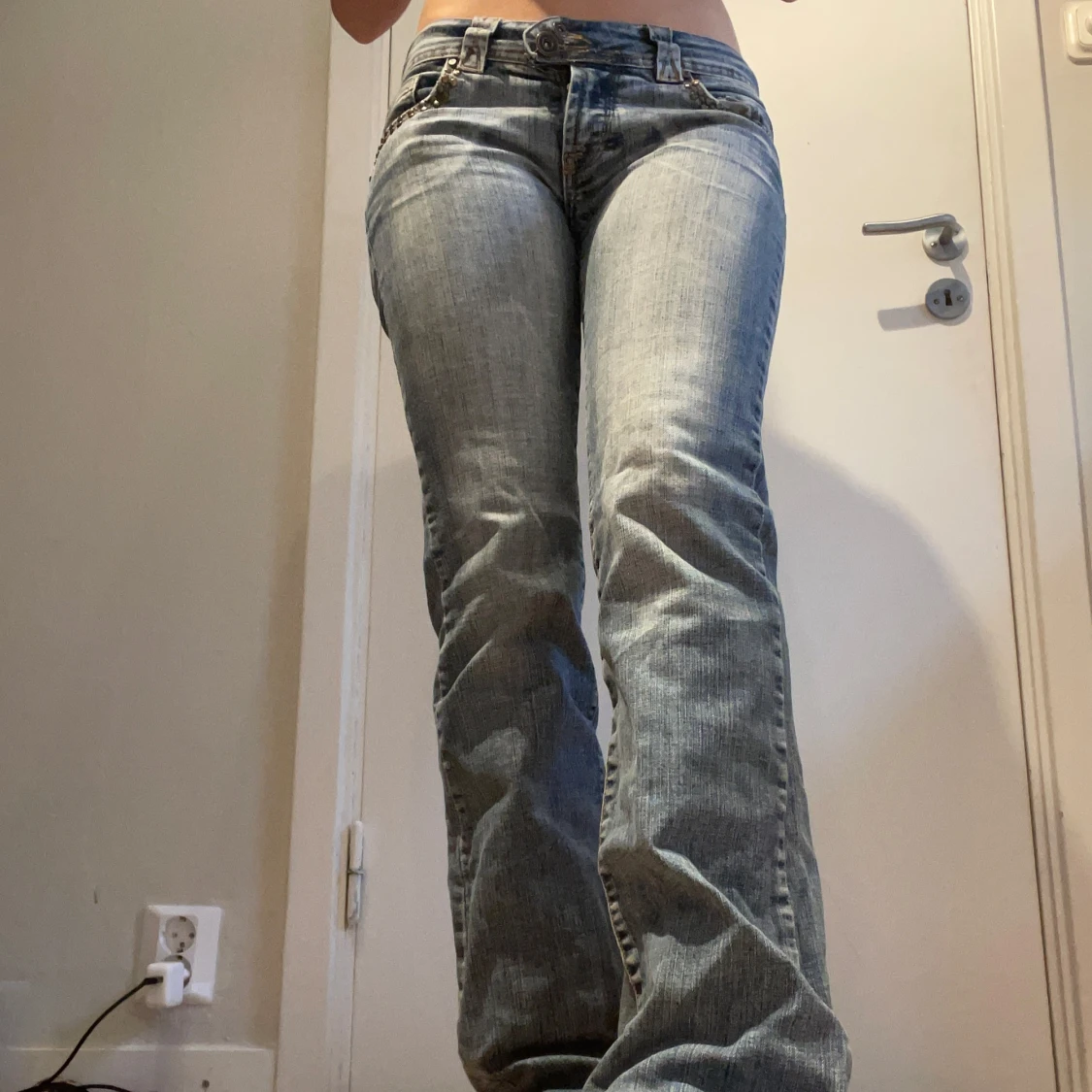 Vintage bootcut jeans med detaljer  - 3