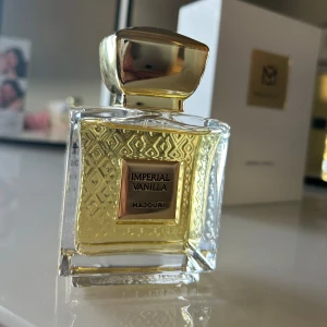 Imperial vanilla Majouri parfym  - Imperial vanilla från Majouri. Riktig gourmand doft. 75ml💅🩷💕pris kan diskuteras 