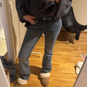 Såå snygga lågmidjade bootcutjeans!! - Snygga och sköna