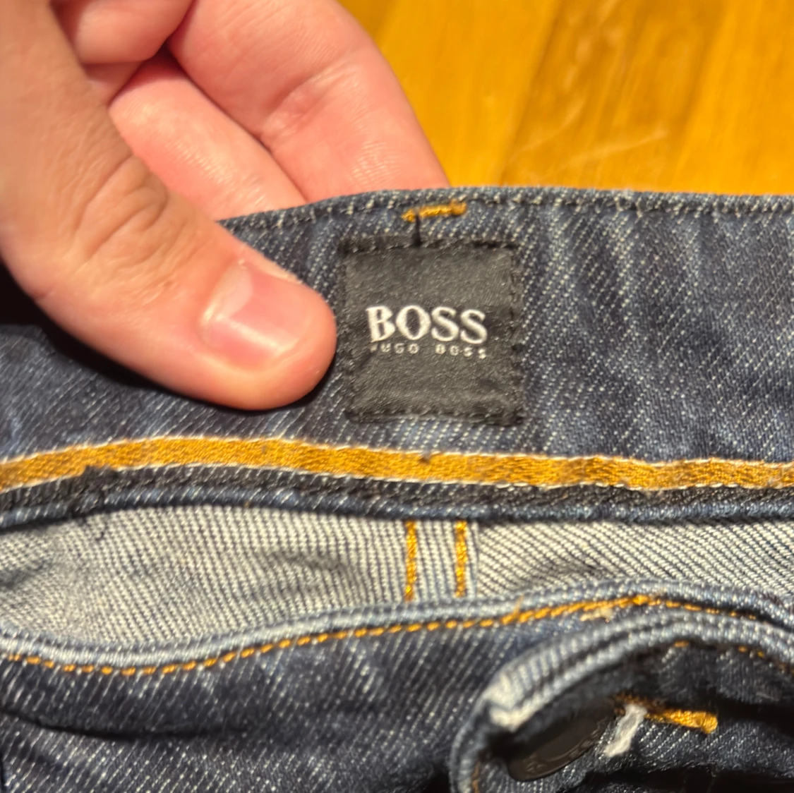 Mörkblå jeans från Hugo Boss - 2