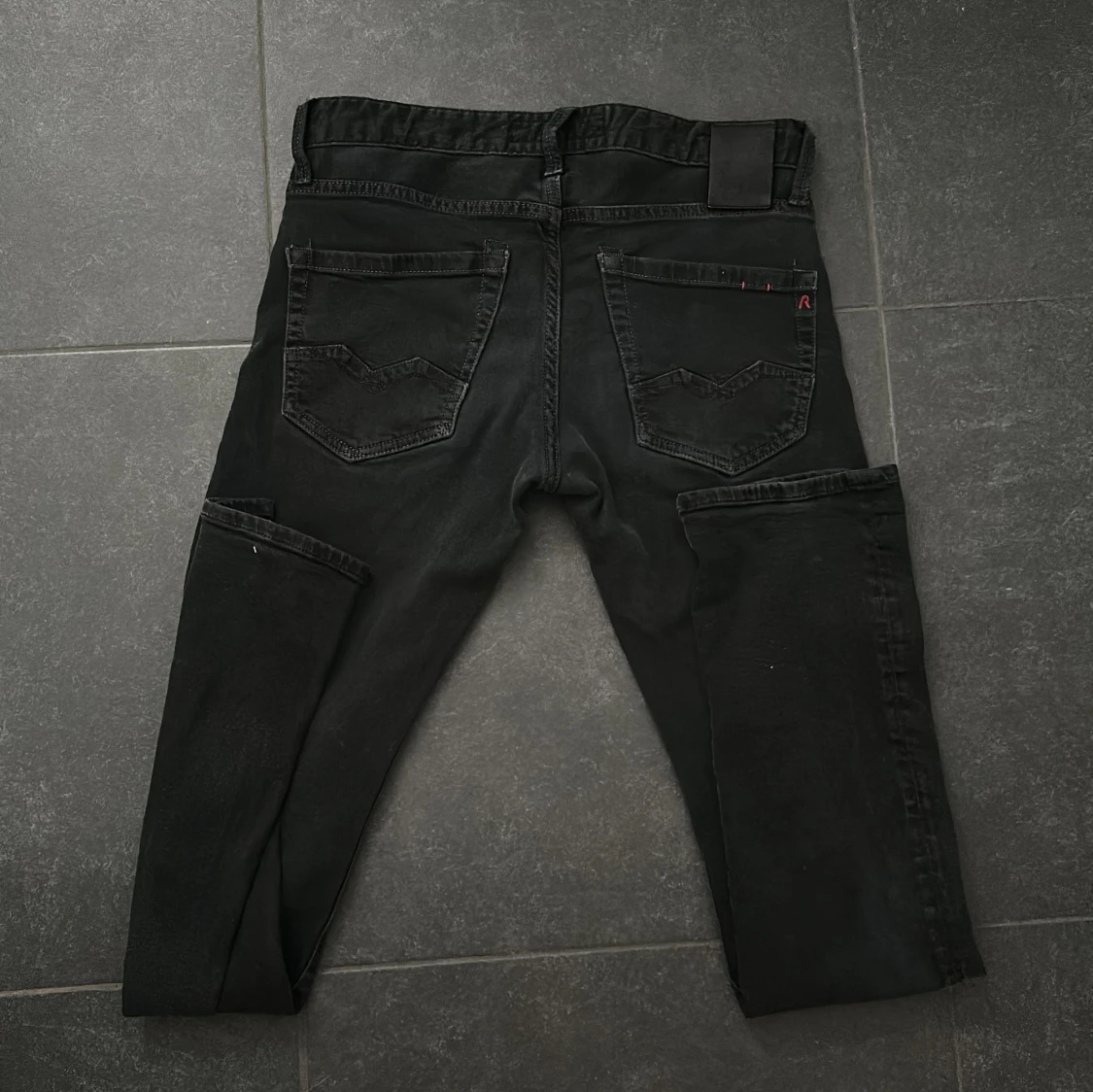 Svarta Replay jeans, midja 29/34 - 1