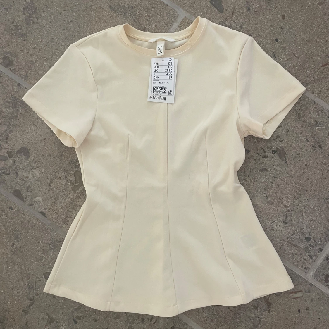 Ljusgul figursydd topp från H&M