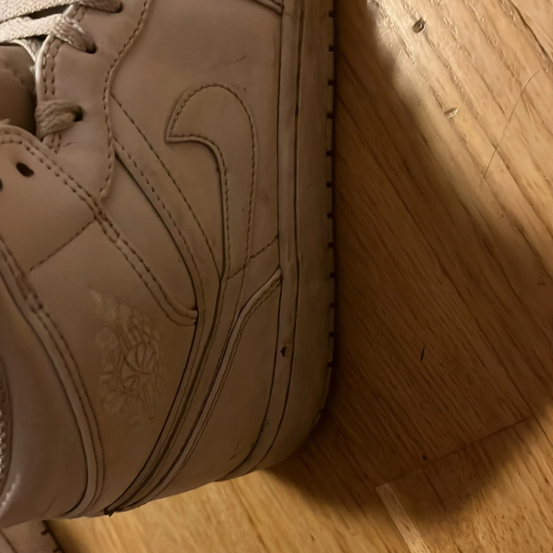 Nike Air Jordan 1 Mid Triple White - 3