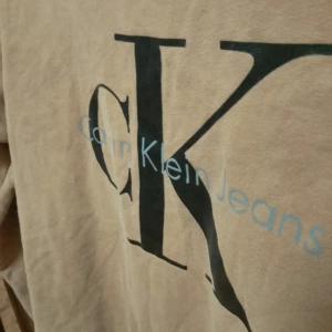 Calvin Klein tröja  - Fint skick, som storlek S