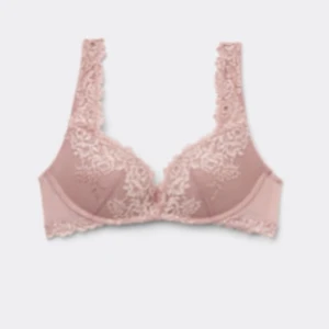 Intimissimi BH - Endast intressekoll! I storlek 80B💗 Har egentligen 75C därav funderar jag på att sälja, bhn är endast testad!🎀