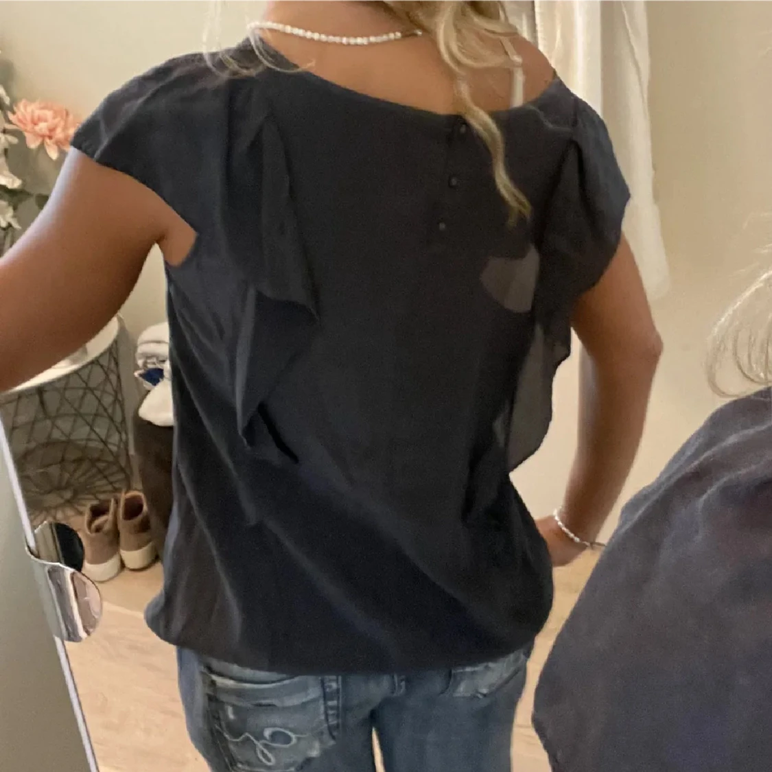 Blus med volangärmar - 2