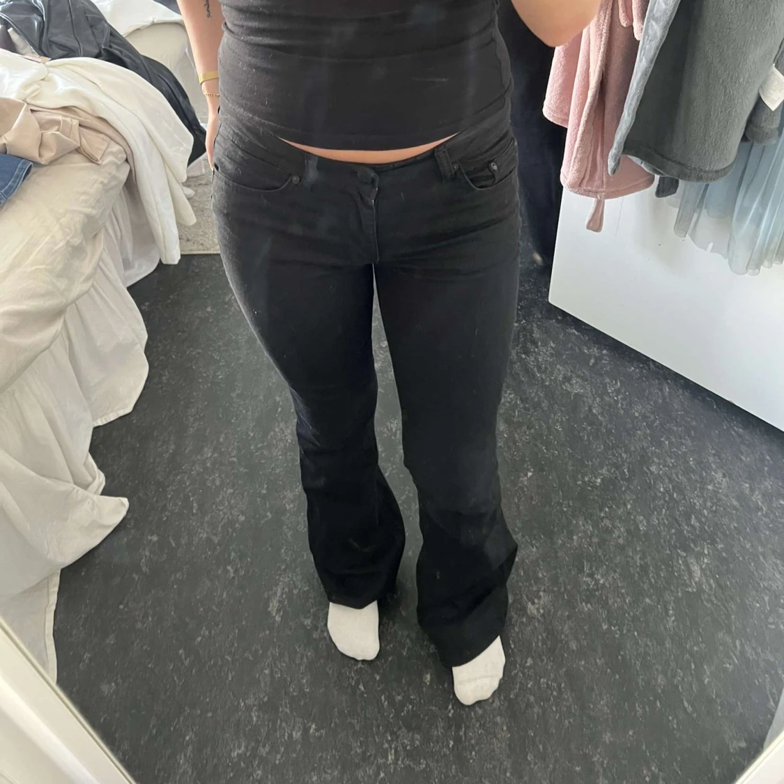 Svarta bootcut jeans - 1