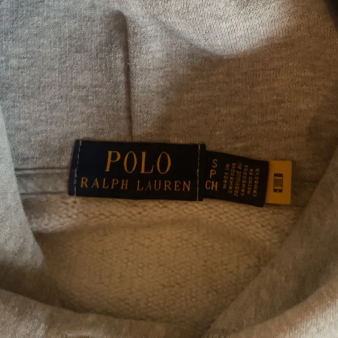 Grå hoodie från Polo Ralph Lauren - 2