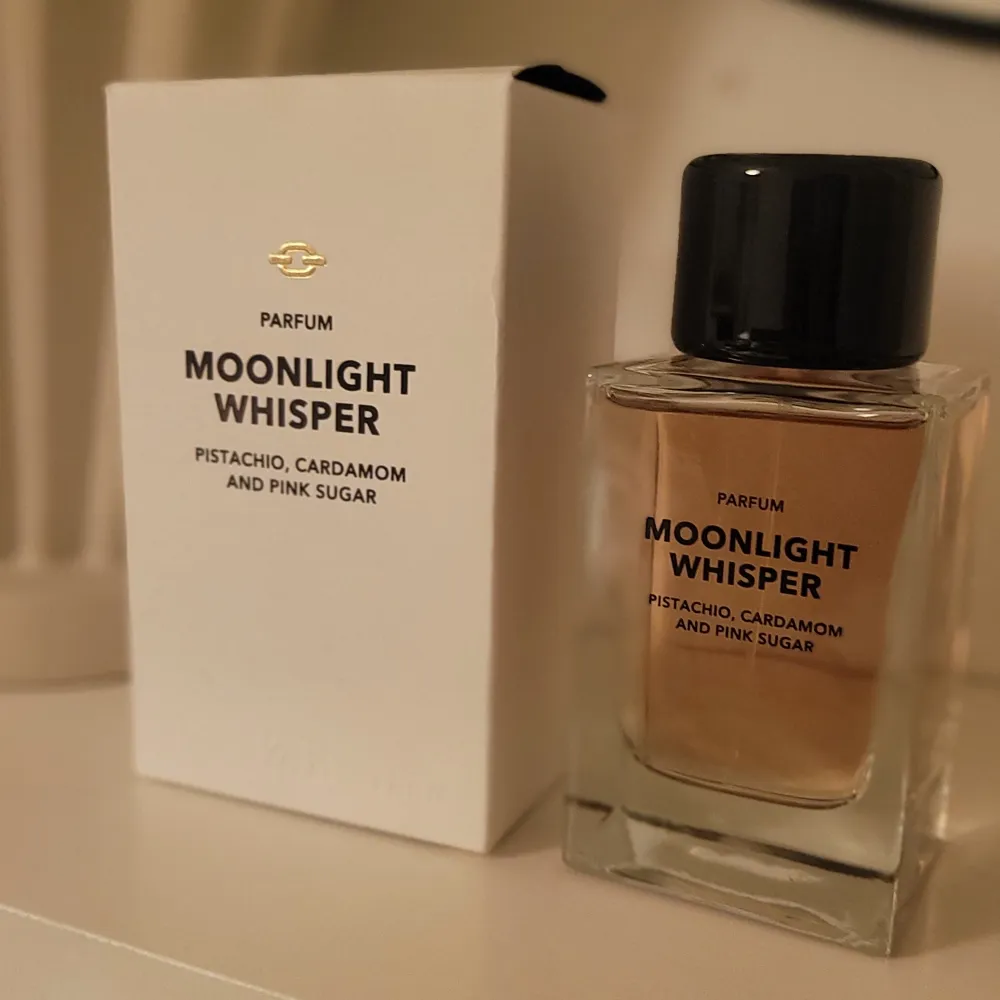 Ny, oanvänd. Slutsåld. . Perfume.