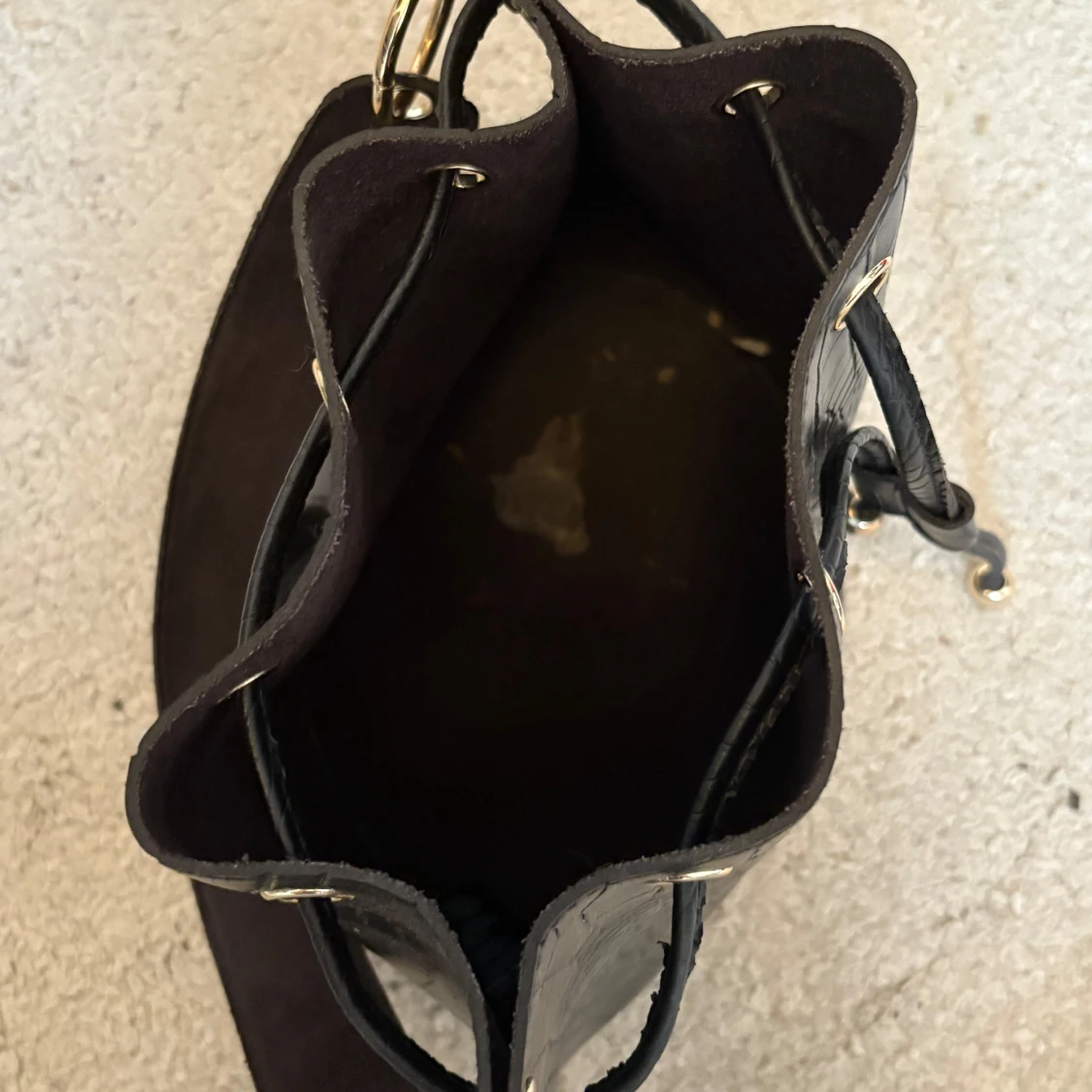Svart väska - 4