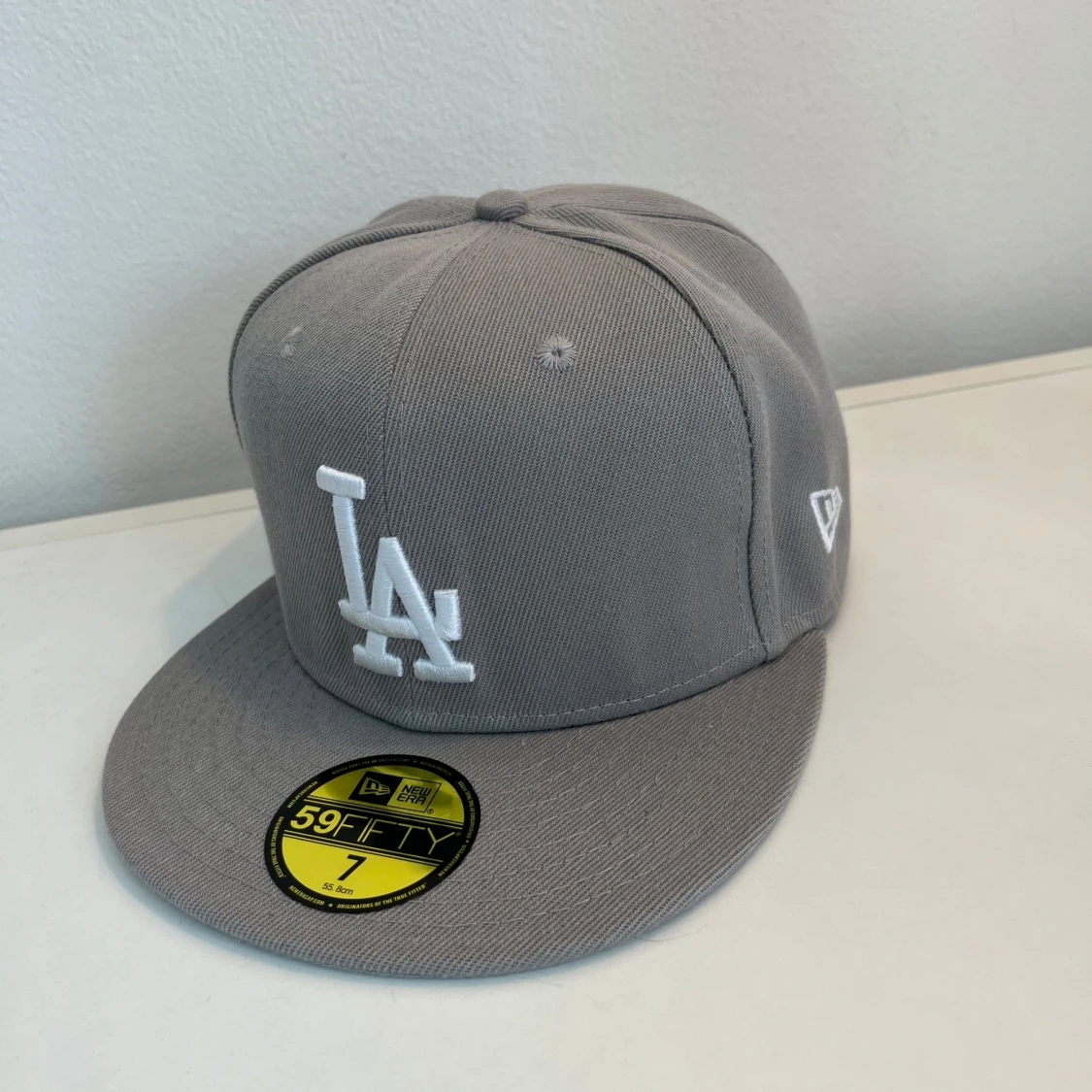 LA Keps Grå