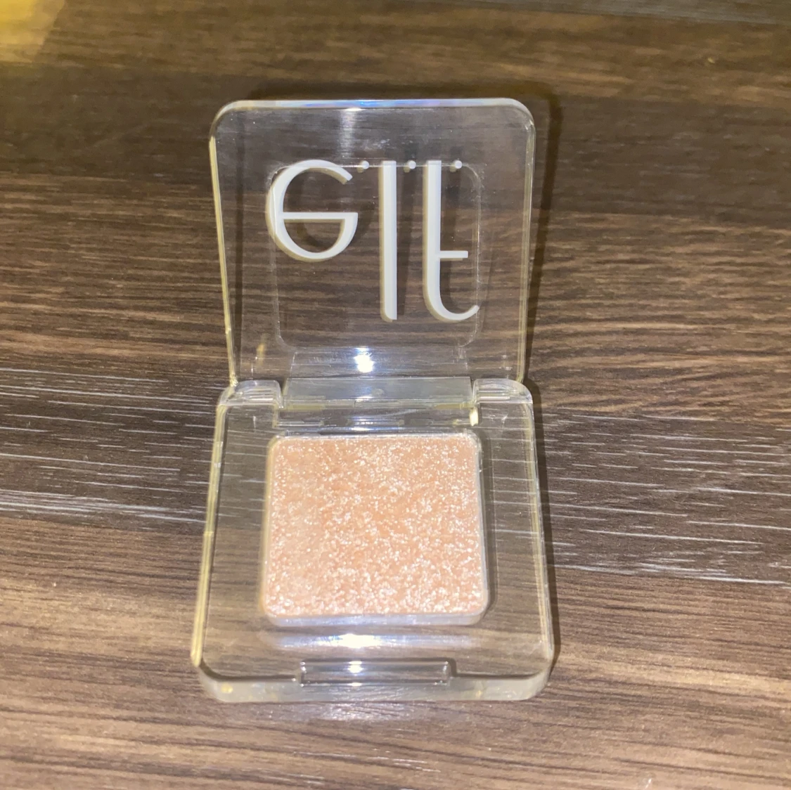 e.l.f. glitterögonskugga White Hot - 2