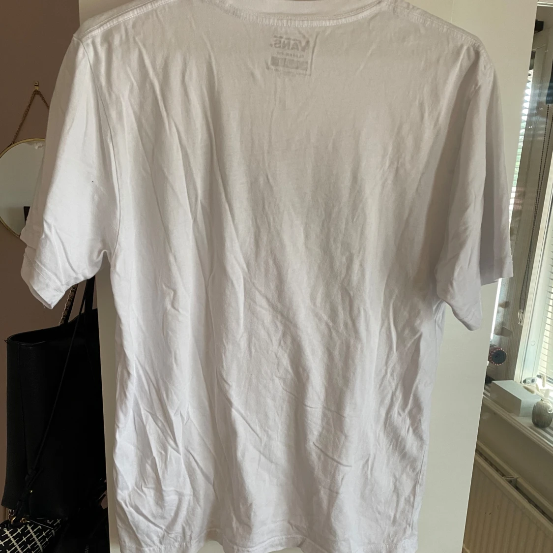 Vit Vans t-shirt!  - 2