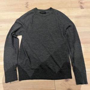 Merinoull sweatshirt! - En snygg banana republic sweatshirt i fint skick! Vid frågor dm!🗣️