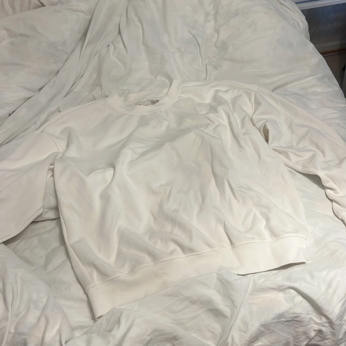 Vit basic sweatshirt i bomull