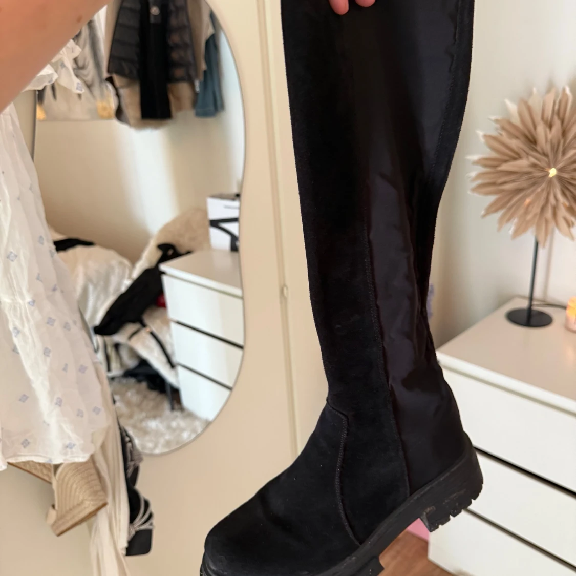 Svarta höga boots med chunky sula - 2