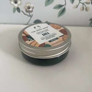 The Body Shop Shea Body Butter 50ml - Body butter i doft av Shea🤎🌰 Aldrig använd