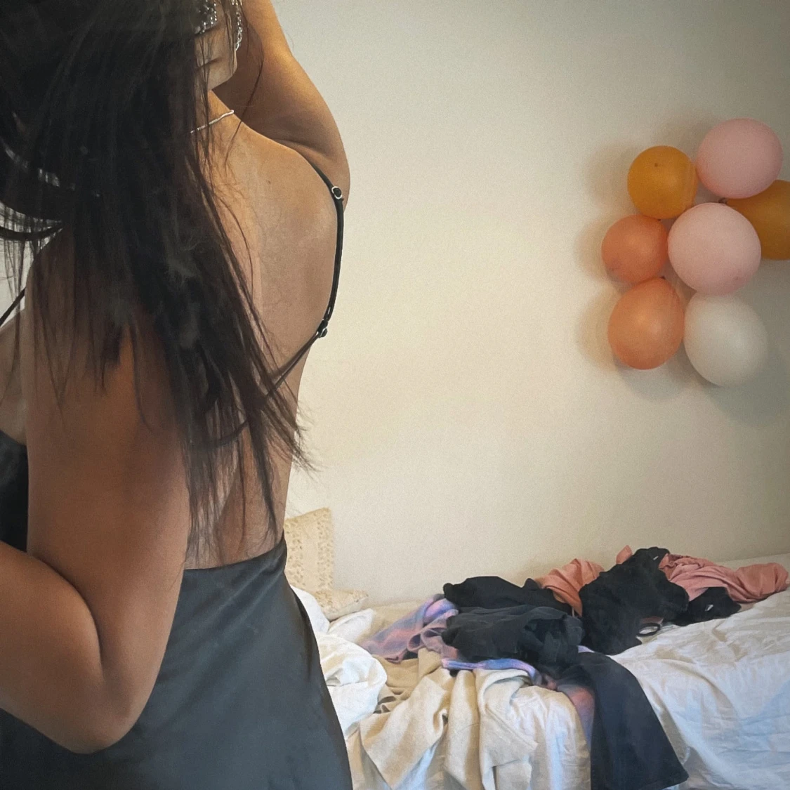 Svart satin klänning - 2