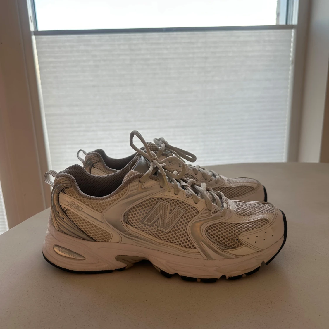 Vita sneakers från New Balance