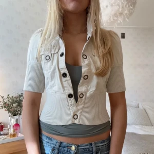 Vit jacka - Sitter helt perfekt❣️❣️