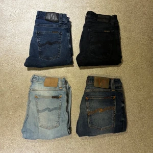 Nudie Jeans  - Nudie Jeans Storlekar: 29/30, 29/32, 28/32, 27/32!  
