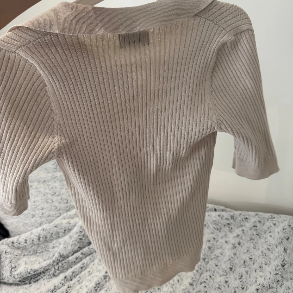 Beige ribbad  från ONLY - 1