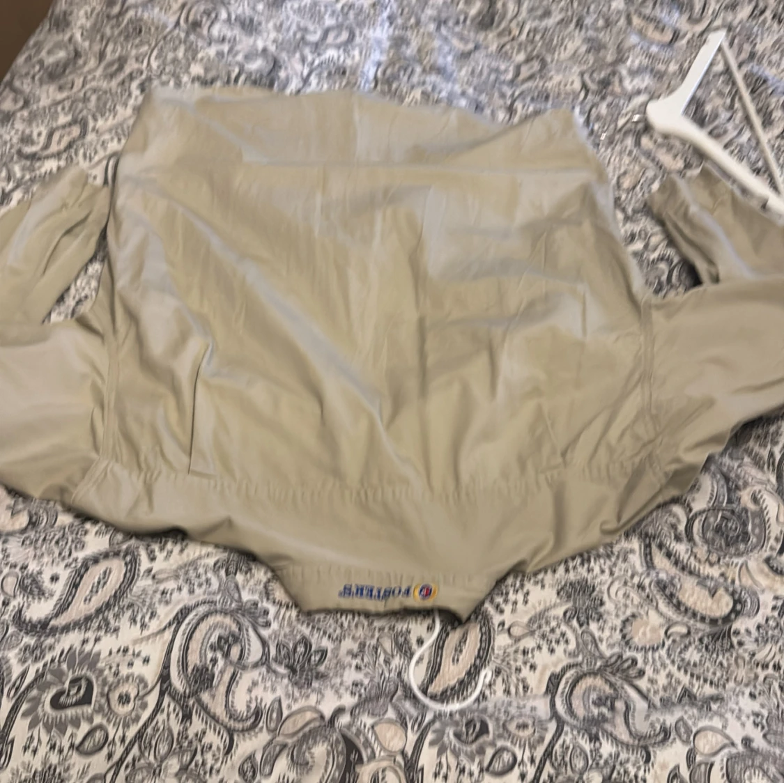 Beige skjorta från Foster's - 1