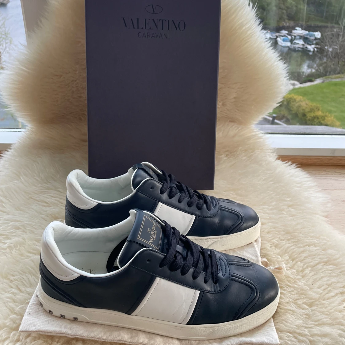 Valentino Flycrews