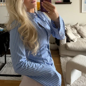 Randig skjorta  - Endast testad då jag ångrat mig för sent💕 