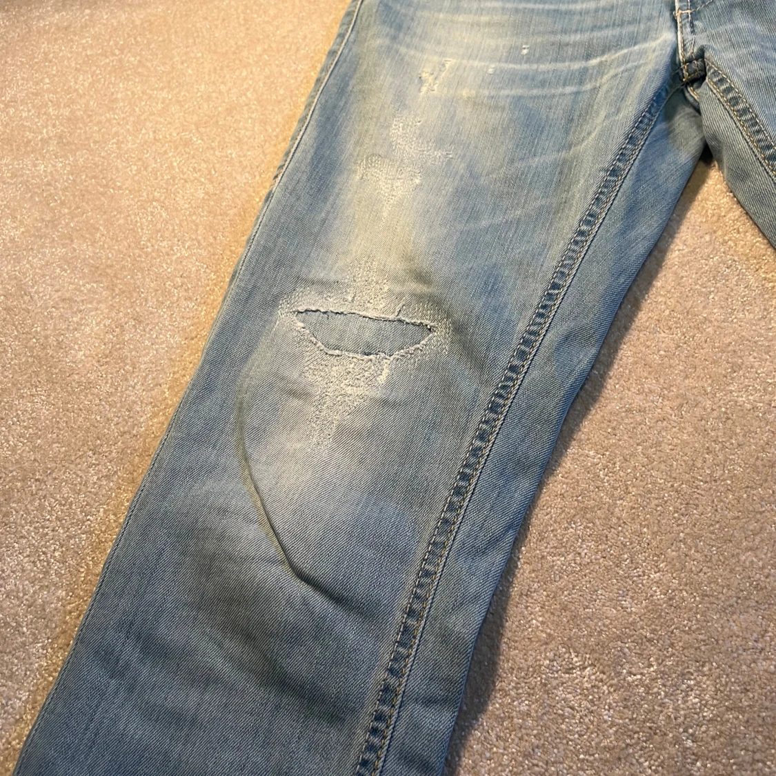 Dondup med slitningar - 1