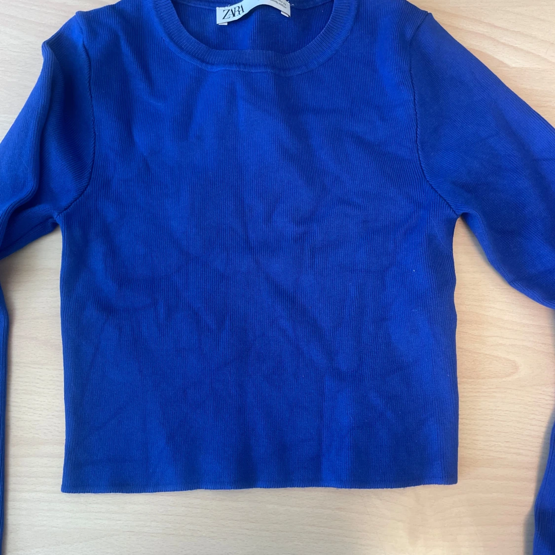 Blå ribbad tröja från Zara